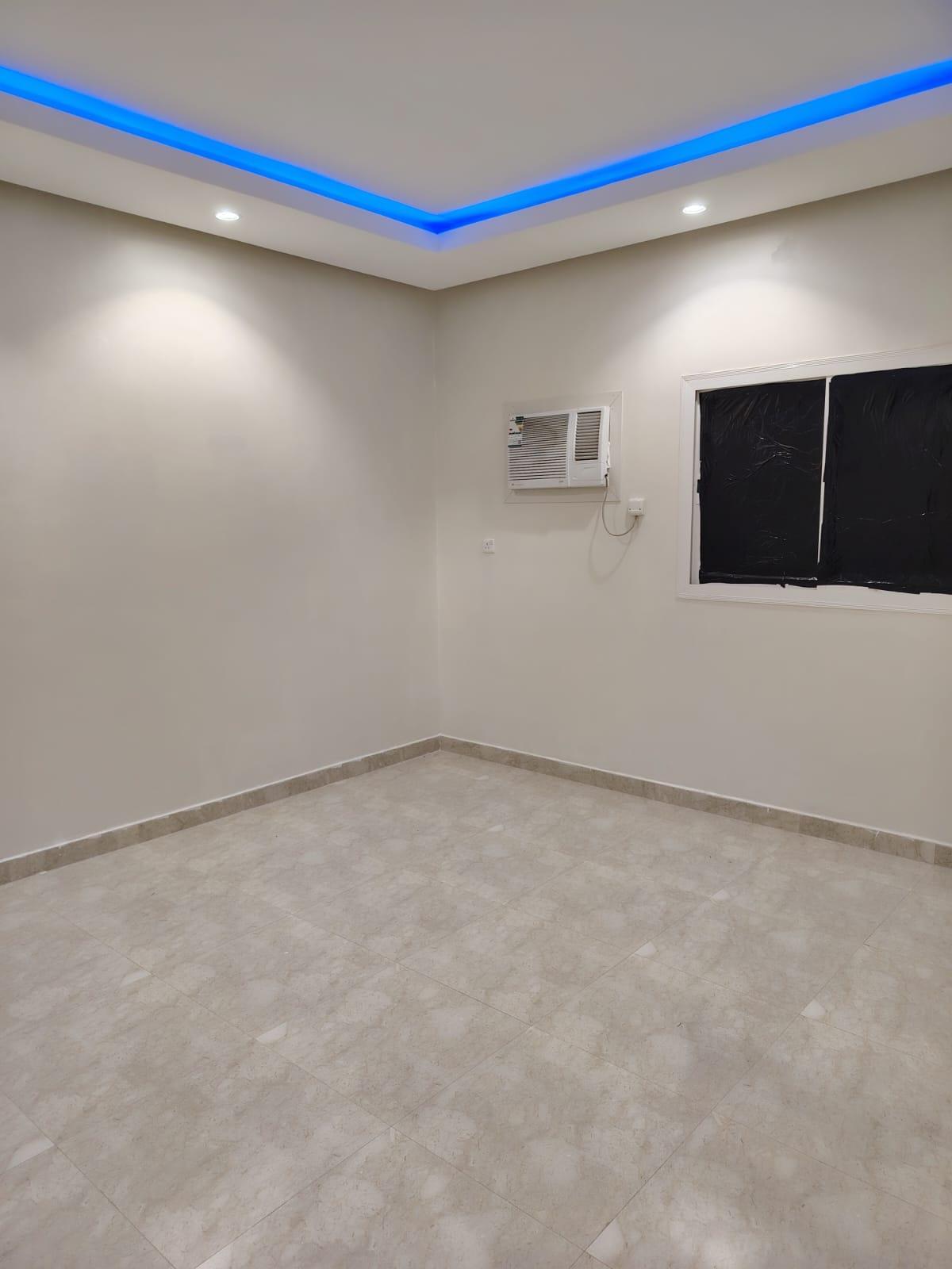 عمارة للإيجار  في  تبوك حي المروج