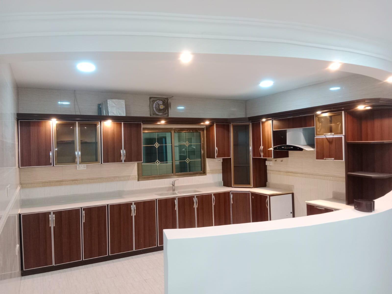 عمارة للإيجار  في  الاحساء حي محاسن الأول