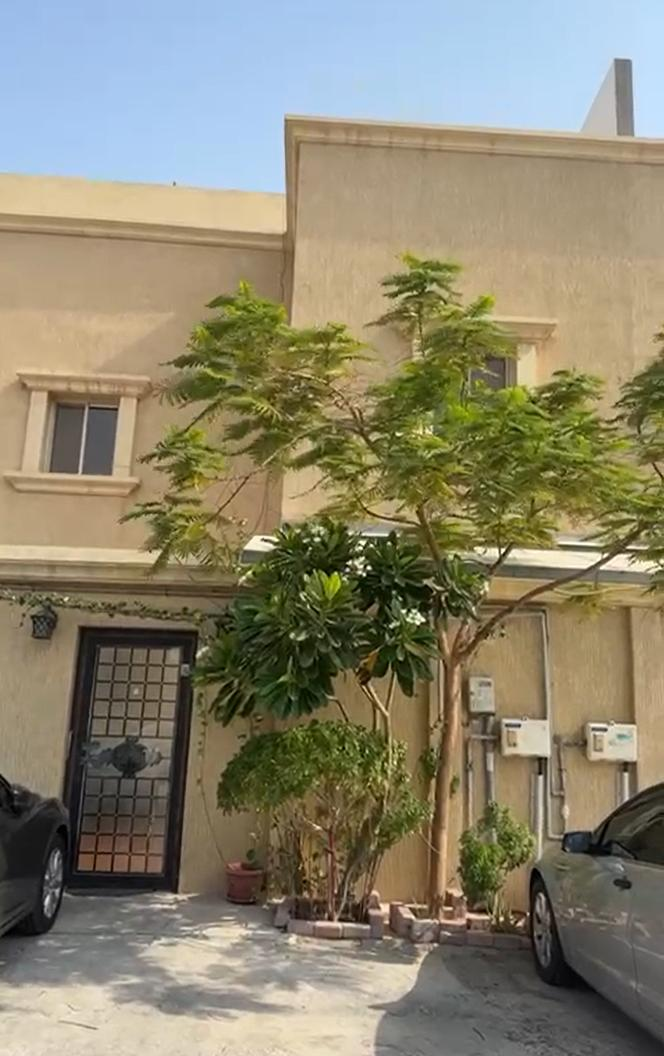 فيلا للبيع في الدمام الصفاء