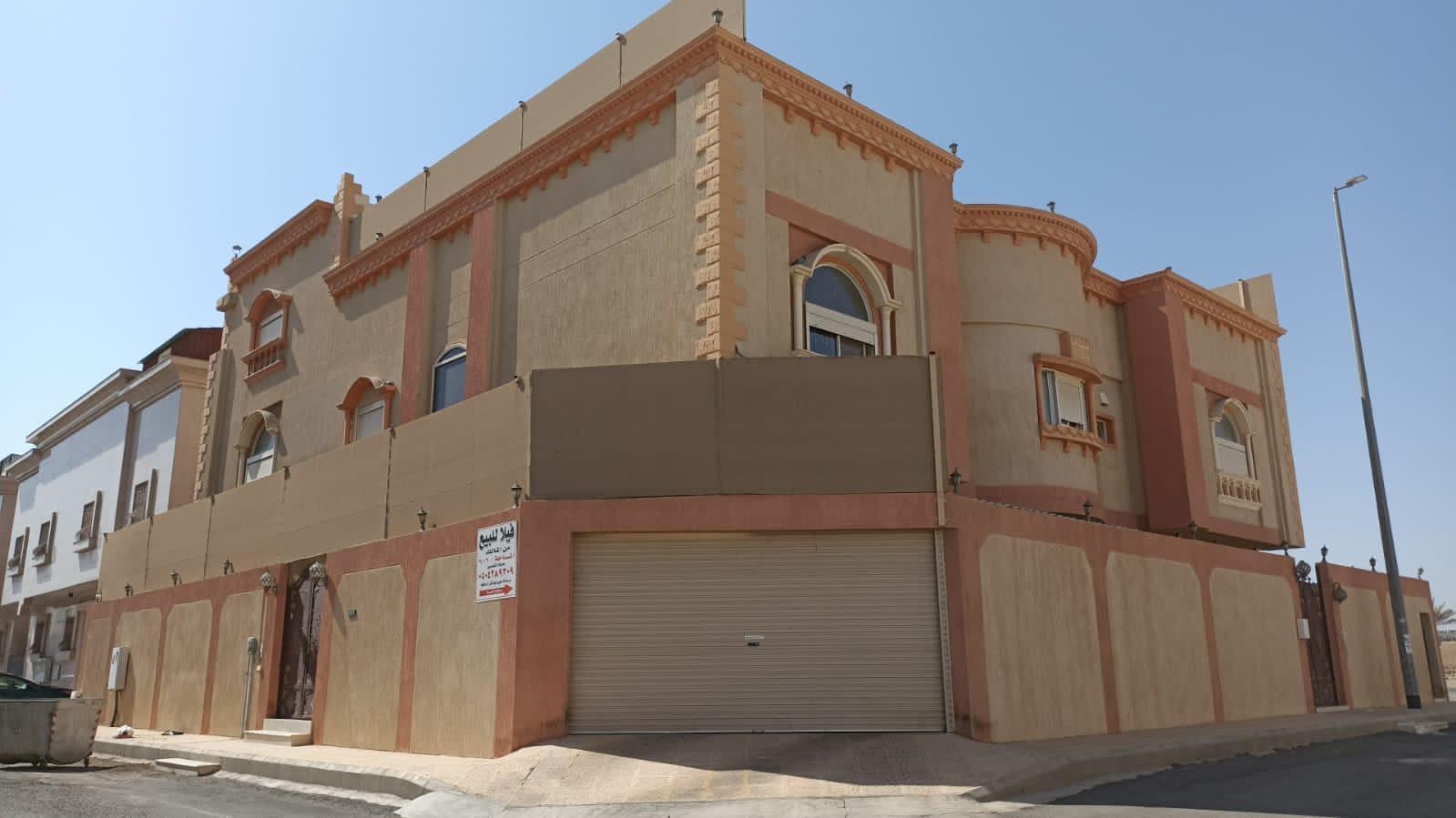 فيلا للبيع بالمدينه المنوره بجوار أكبر حديقة